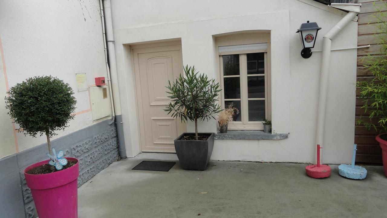 Le Quai 3 Hotel Châteaubriant Esterno foto