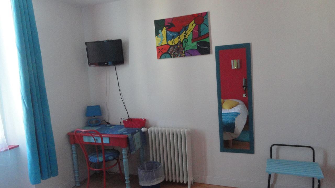 Le Quai 3 Hotel Châteaubriant Esterno foto