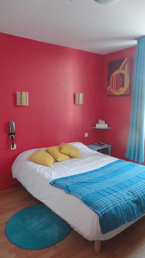 Le Quai 3 Hotel Châteaubriant Esterno foto