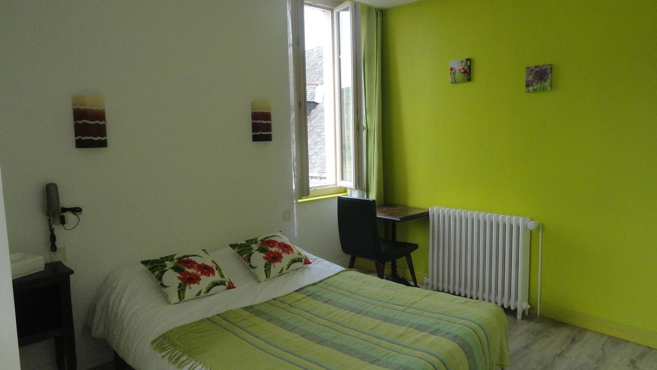 Le Quai 3 Hotel Châteaubriant Esterno foto